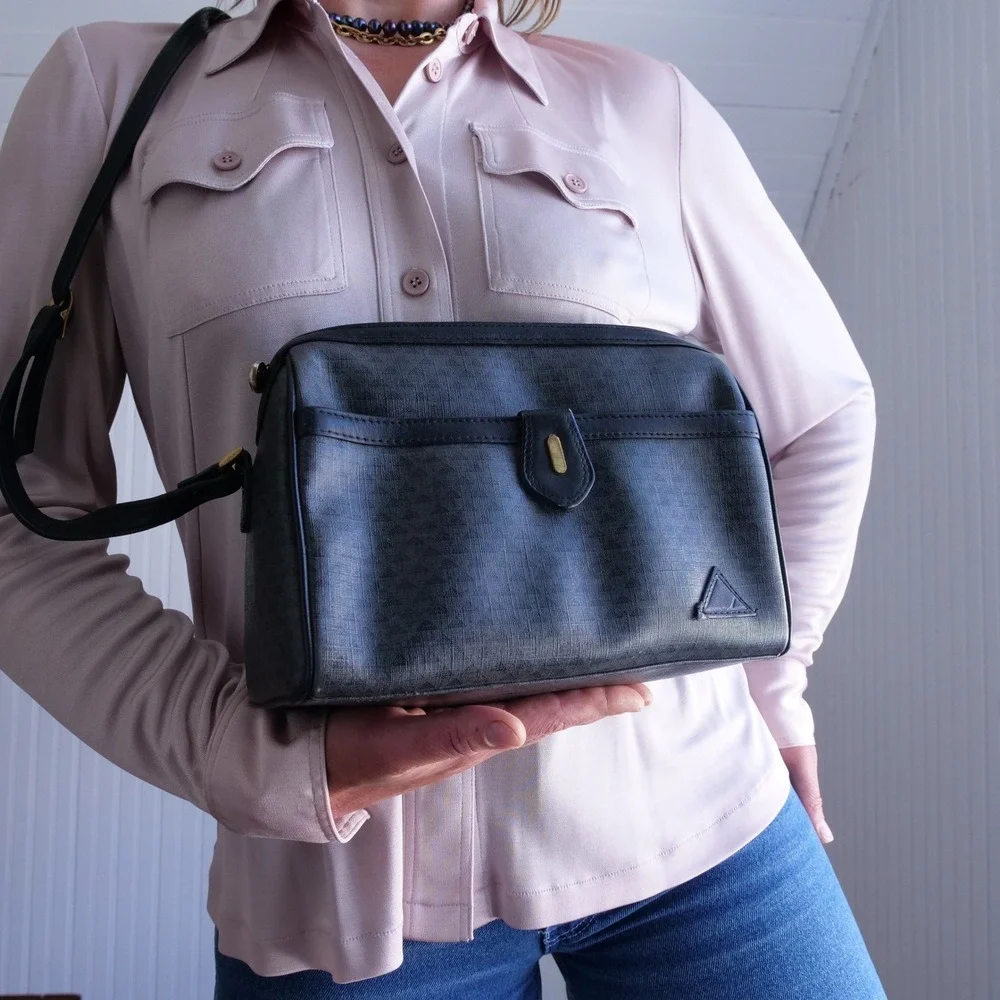 Vintage 80s Liz Claiborne crossbody bag